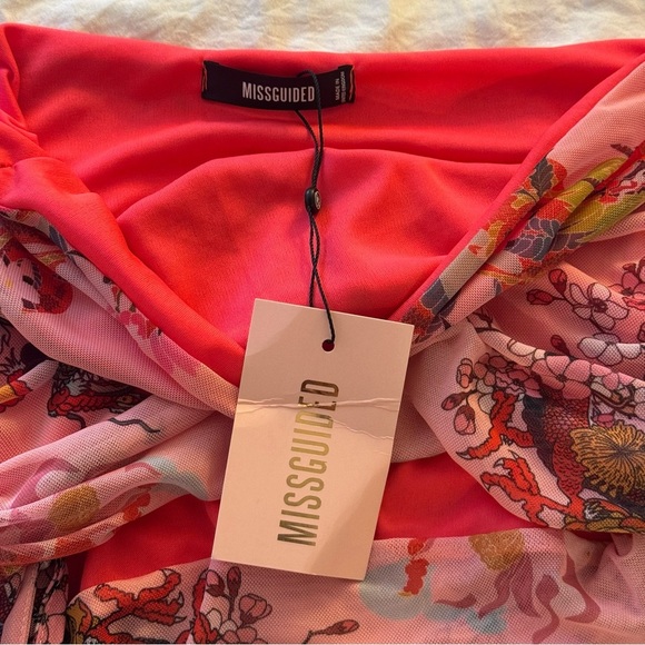 Missguided Neon Pink Dragon/Floral Print Ruched Bandeau Top | Size M | NWT - Picture 6 of 7